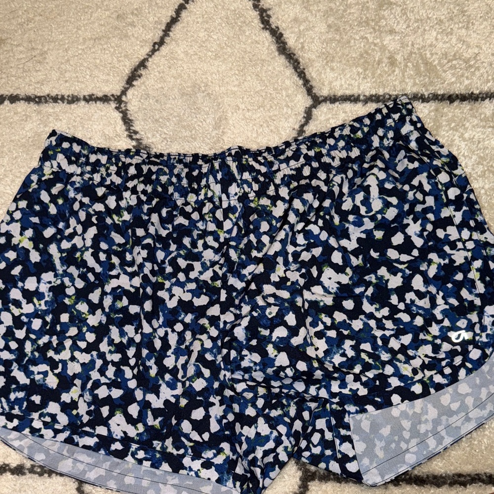 GAP tall Blue and Black Patterned Women's Athletic Shorts